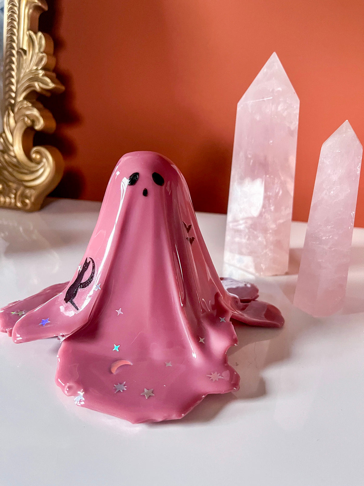 Mauve Ghost
